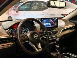 نيسان ألتيما